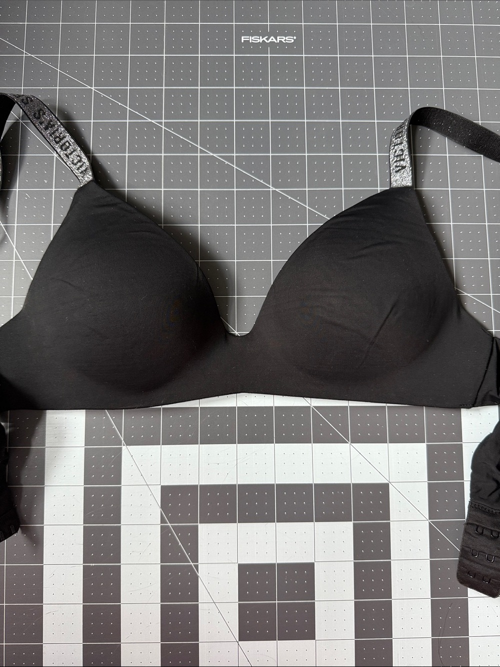 Women's Black Seamless T-Shirt Bra with Logo Straps